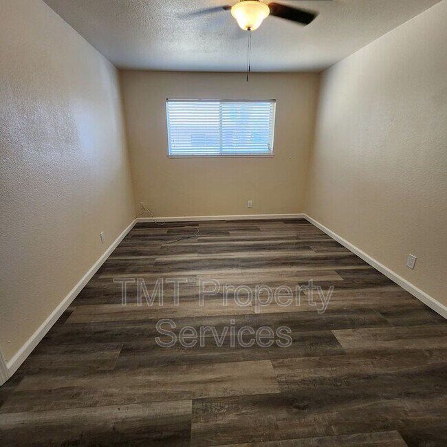 Foto del edificio - 1200 Wayland Ave