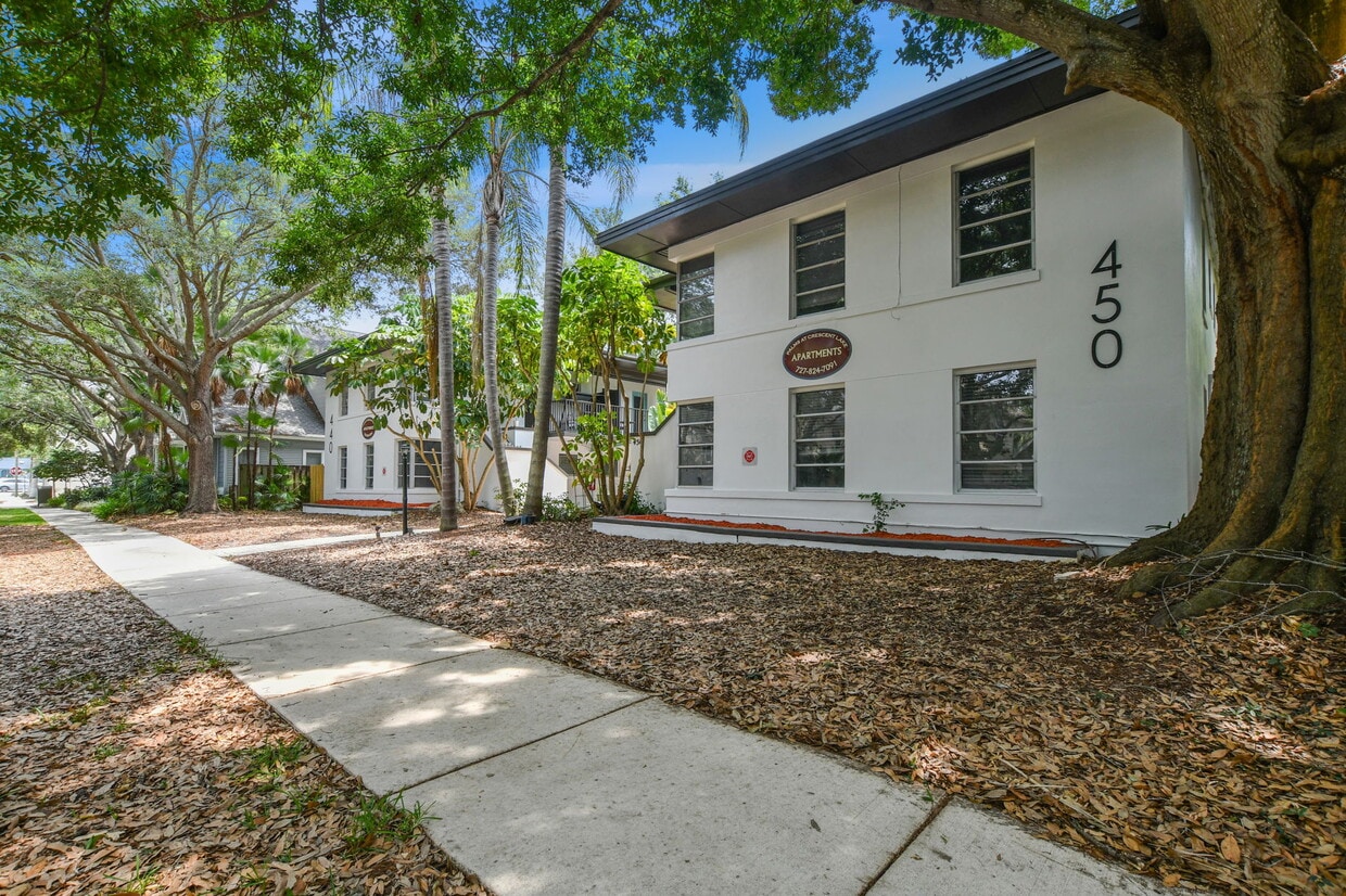 Building Photo - Palms @ Crescent Lake Apartments