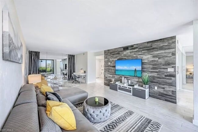 Foto del edificio - 10475 Gulf Shore Dr