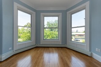 Building Photo - 13 Bay State Rd