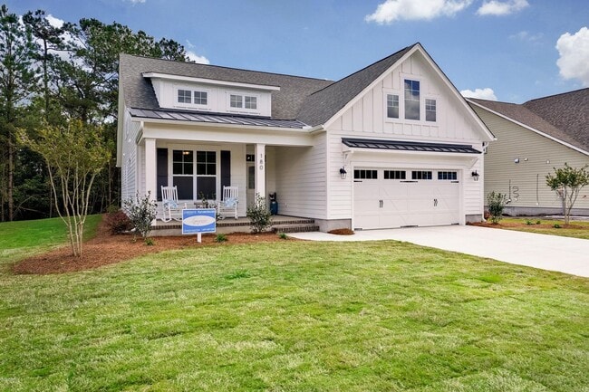 Building Photo - Summerhouse on Everett Bay Home Available!