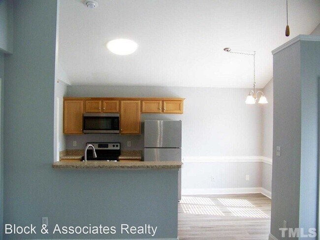 Building Photo - 3 br, 2 bath House - 118 Gold Court