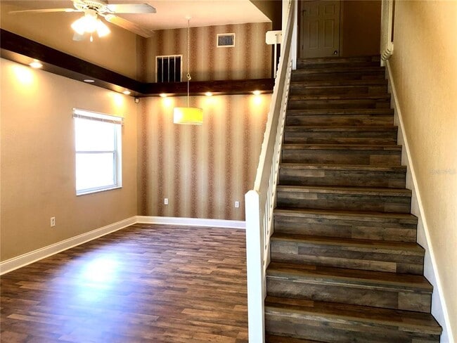 Building Photo - 1427 Shirley Dr