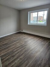 Building Photo - 94 Allard St