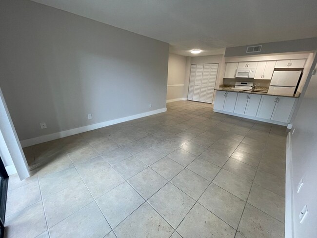 ANNUAL RENTAL - 2 BED / 2 BATH CONDO AT MYSTIC GARDENS - ANNUAL RENTAL - 2 BED / 2 BATH CONDO AT MYSTIC GARDENS