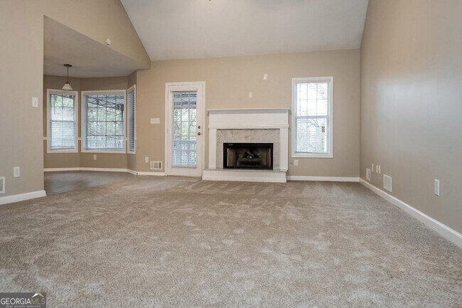 Building Photo - 300 Dailey's Plantation Dr