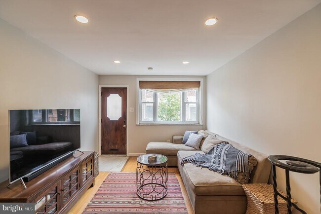 Foto del edificio - 812 Sears St