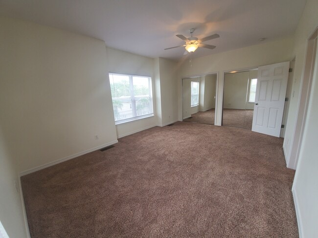 Building Photo - 158 Enchanted Way