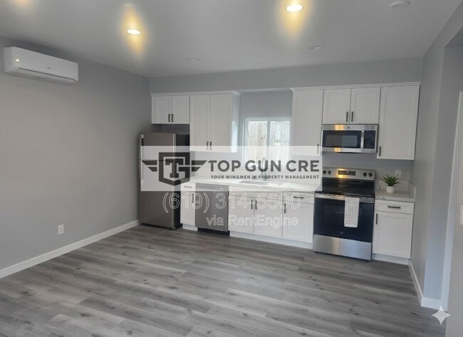 Building Photo - 4864 Fond Du Lac Ct