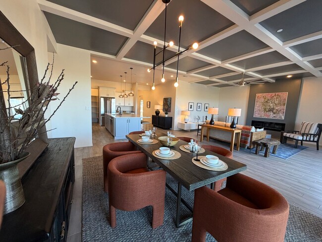 Building Photo - 14 Plano Arbolito