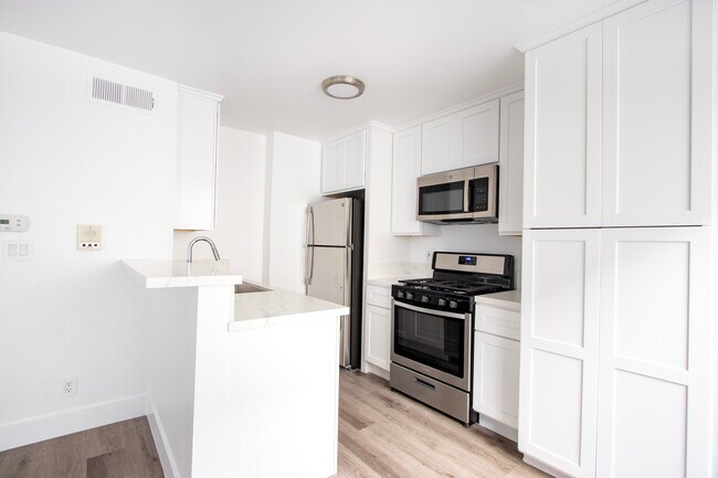 Foto del edificio - 1441 S Bedford St