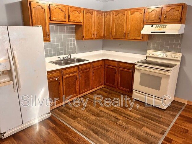 Building Photo - 811 TN-68