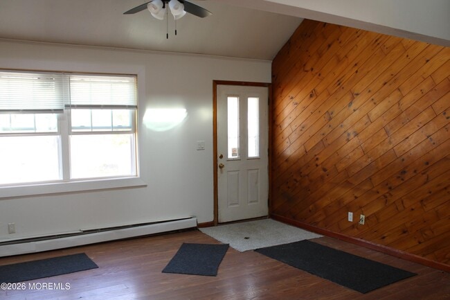 Building Photo - 58 W Greystone Rd