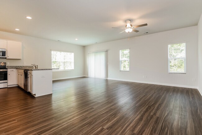 Foto del edificio - 257 Clydesdale Cir