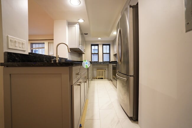 Foto del edificio - 452 Park Dr