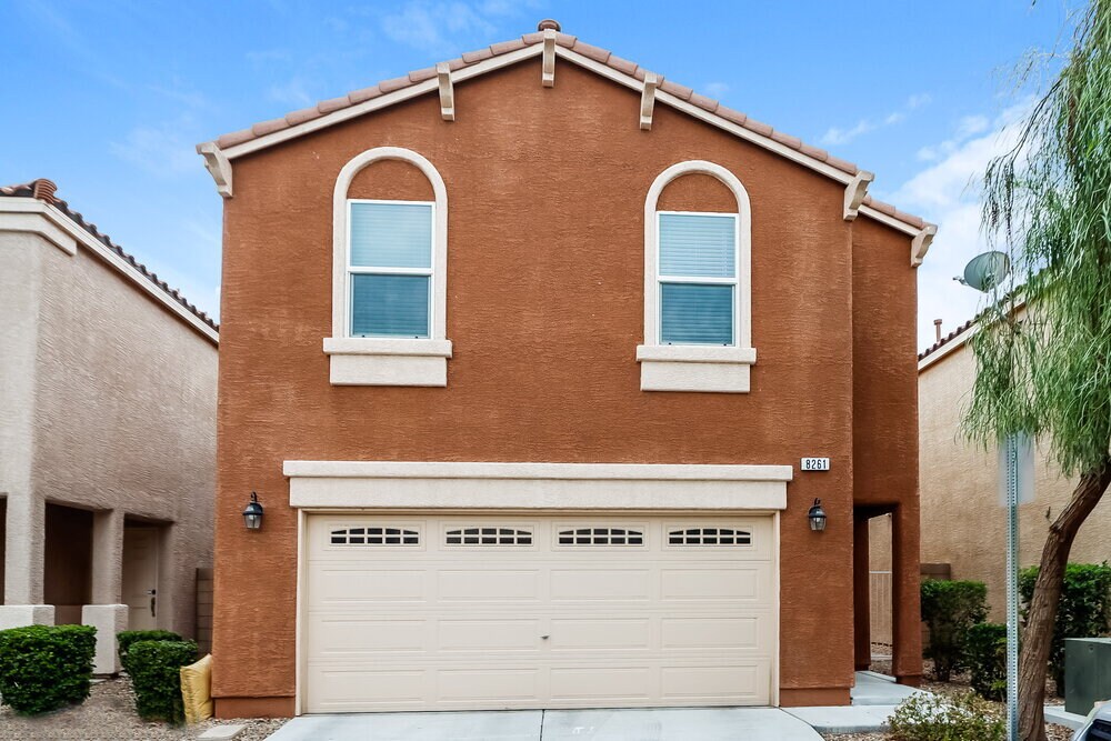 Foto principal - 8261 Oliver Twist Ln