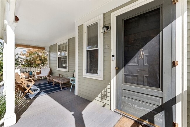 Foto del edificio - 11 Highland Ave