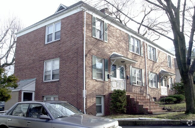 543 Beverly Rd, Teaneck, NJ 07666 Apartments - Teaneck, NJ | Apartments.com