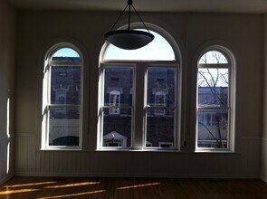 Building Photo - 263 N Ocoee St