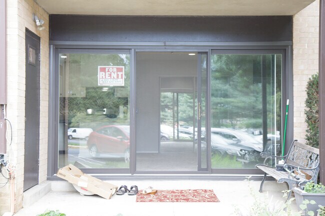 Building Photo - 7821 Enola St