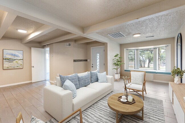 Foto del edificio - 400 N River Oaks Dr