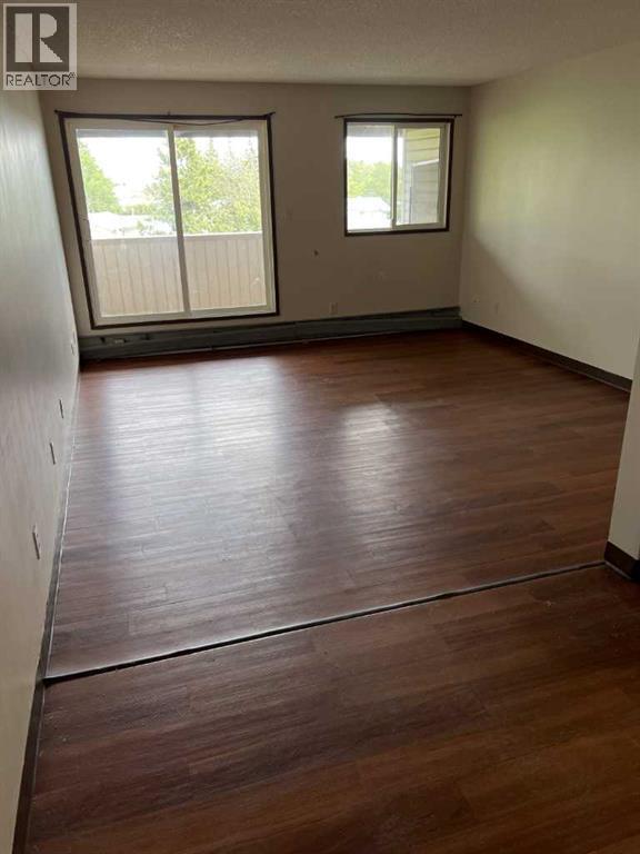 Building Photo - 5117-5144 44 St