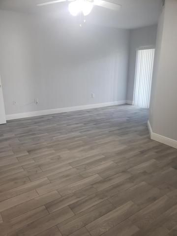 Foto del edificio - 909 Belmont Pl