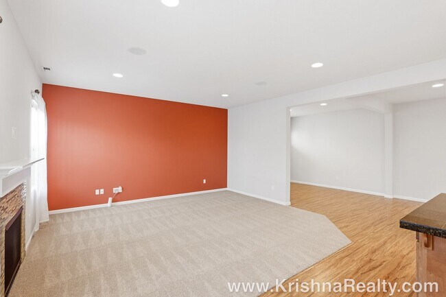 Building Photo - 6301 SE Wonder Way