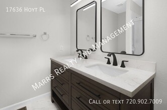 Building Photo - 17636 Hoyt Pl
