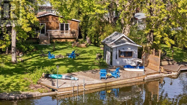 Photo du bâtiment - 95 Lake Ave