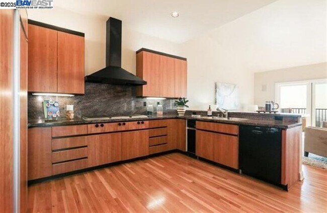 Foto del edificio - 1838 Grand View Dr