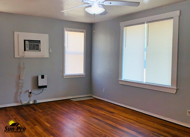 Photo - 517 Braddock Ave Apartment