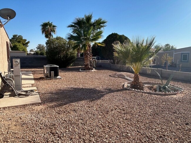 Building Photo - 9022 E Citrus Ln S