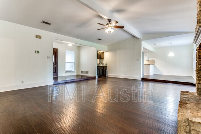 Building Photo - 4904 Dry Oak Trail