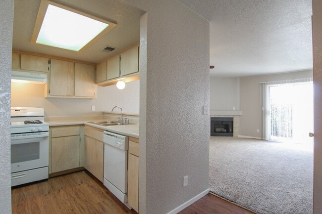 Building Photo - 1156 Weatherby Ct