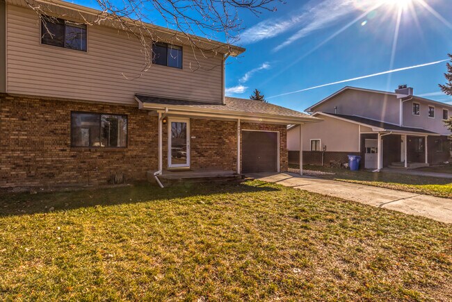 Frente de la casa - 4482 North Grant Avenue