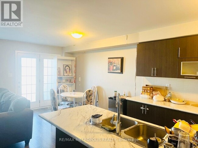 Building Photo - 116 Golden Springs Dr