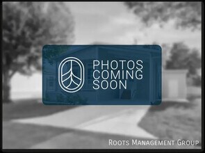 Building Photo - 15706 Clarke Springs Dr