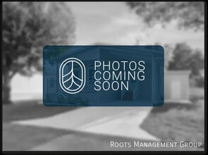 Building Photo - 15706 Clarke Springs Dr