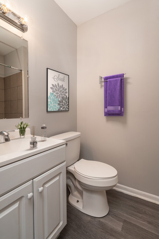 Building Photo - Englewood Villas & Residences