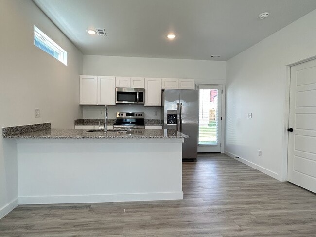 Foto del edificio - 960 Ventnor Ave