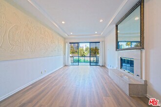 Building Photo - 234 S Gale Dr