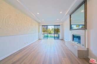Building Photo - 234 S Gale Dr
