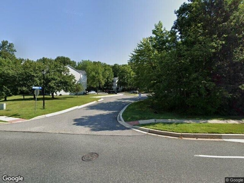 Foto principal - 907 Woodbridge Ct