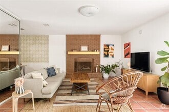 Building Photo - 6215 Walnut Hills Dr
