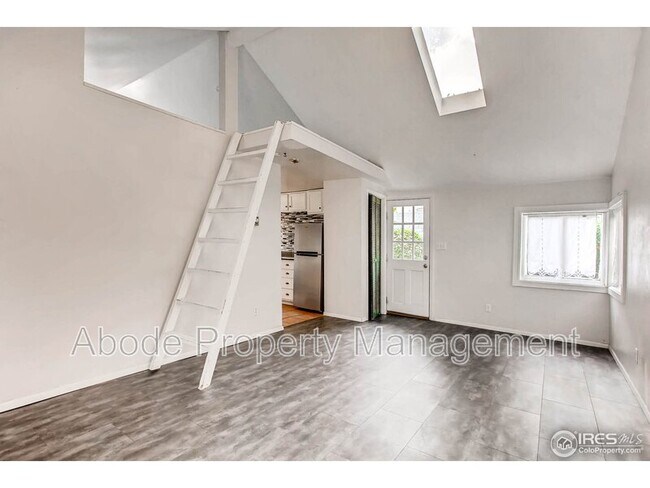 Building Photo - 510 N Shields St