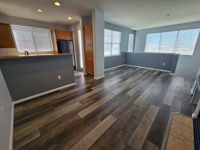 Foto del edificio - Immaculate well maintained 2 bedroom end-unit condo with easy access to Boulder and Denver
