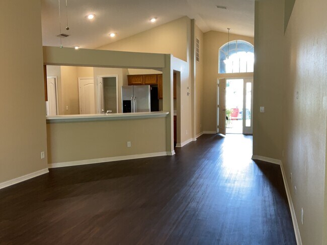Foto del edificio - 3603 Harvest Orchard Dr