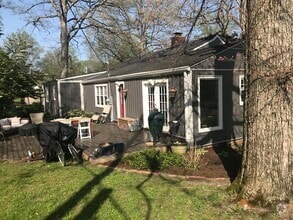 Building Photo - 142 W Norris Rd