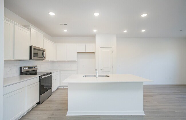 Foto del edificio - Williamson County 3 Bedroom New Construction Townhome with Great Schools in Fairview, TN